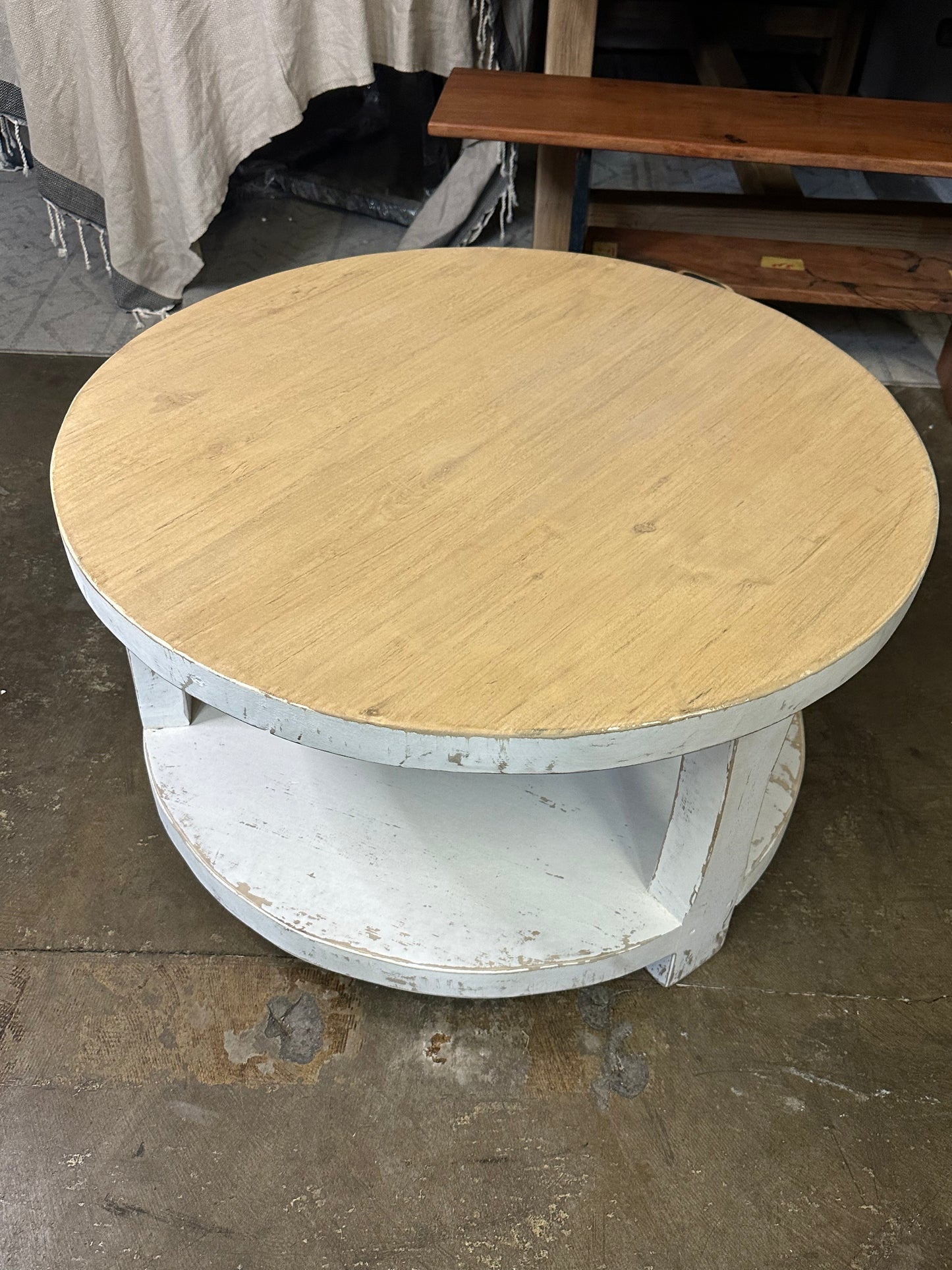 Two Tones Round Coffee Table with Shelf Antique / Multiple sizes