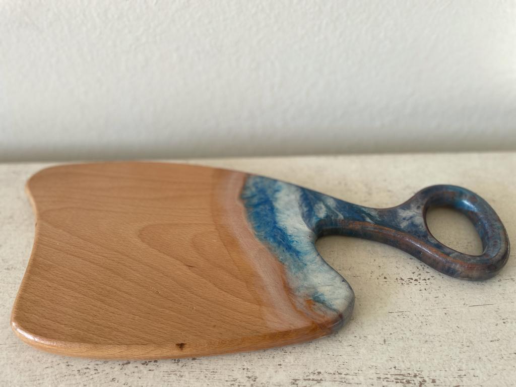 Beach Themed Resin Epoxy Wood Charcuterie Board with Circle Handle / Serving Board/ Cutting Board. Hand made