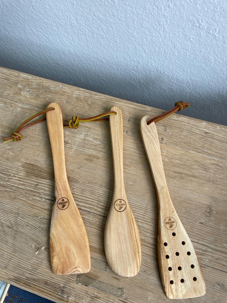 olive wood spatula