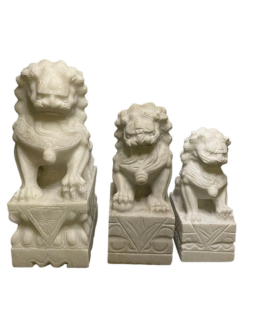 White Marble Guardian Lion / Multiple sizes